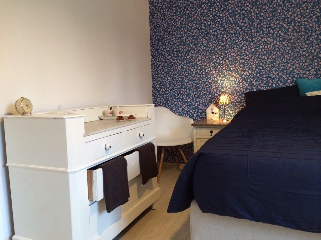 De Heerlyckheid Hotell Ieper Rum bild